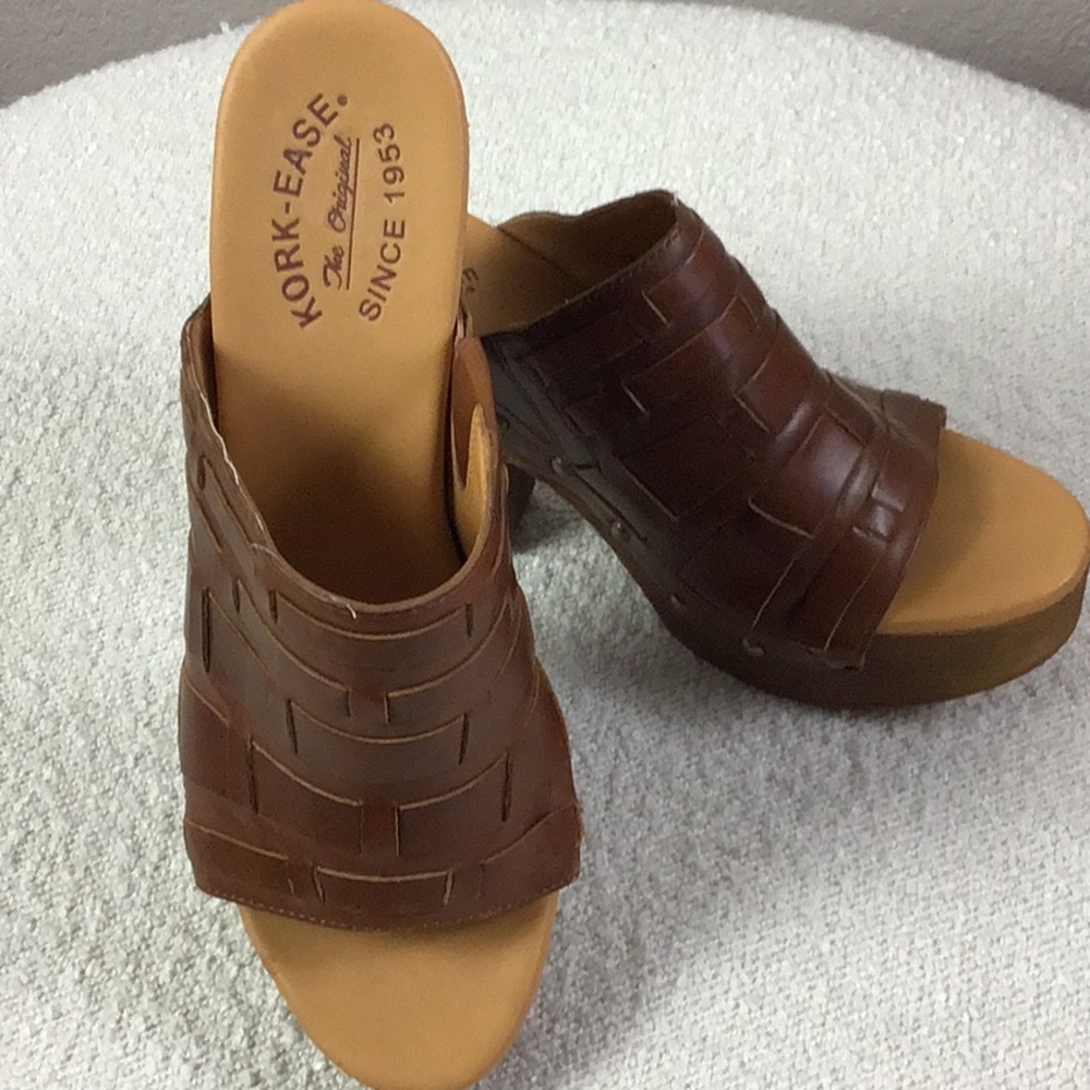 Cork Ease | Women’s Charissa Platform Sandal Wet Sand Brown Leather | - Picture 3 of 9